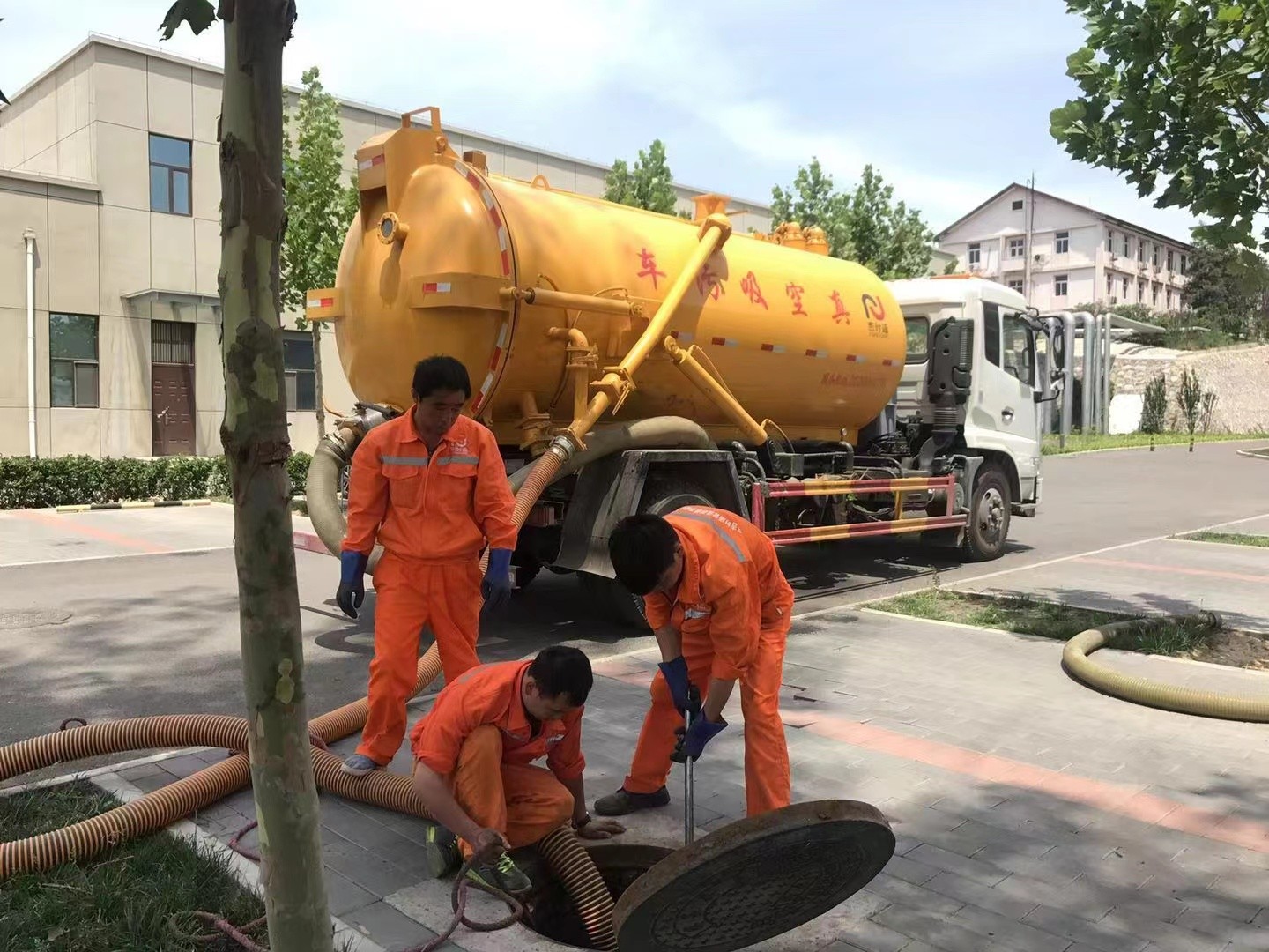 荔城化粪池清理与5-8吨吸粪车施工效率分析